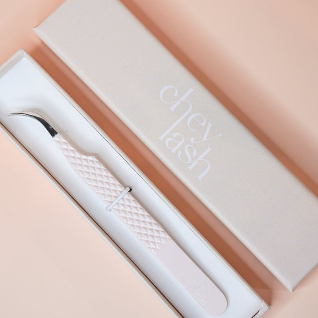 Fibre Tip Curved Tweezer image 1