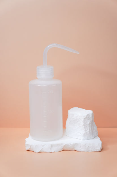 Eyelash Rinse Bottle image 0